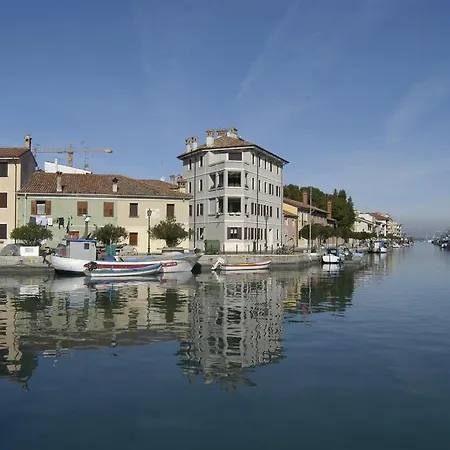 Apartment Luca Grado